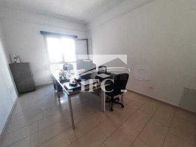 Bureau en 3 espaces-100m²- Lac 1 – IFCL1309
