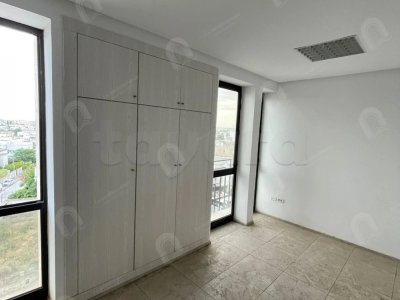 A vendre Bureau H+1 au bardo avenue hbib borguiba