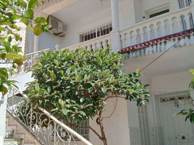 Étage de villa S+4 à louer – Ksar Saïd 2 (Tunis)
