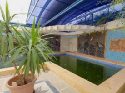 Villa avec piscine et jardin au jardin laouina vidé au bien meublé