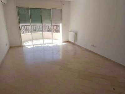 À LOUER – Appartement S+2 à Cité Wahat, L’Aouina