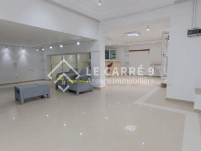 A louer un local de 80m2 au Lac 2