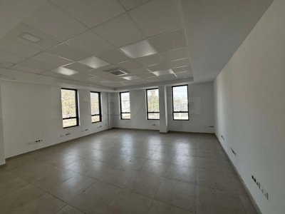 A louer bureaux Sup entre 160m² et 210m² Lac 3