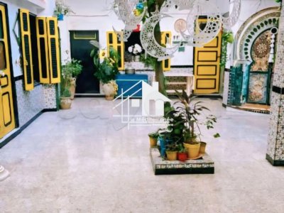 A vendre maison style arabesque au centre ville ,Tunis