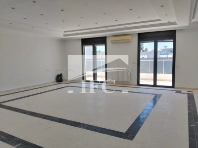 Bureau en 5 espaces - 150m² - Lac 1 - IFCL1222