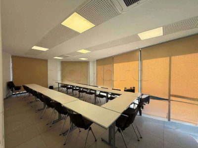 A louer 2 plateaux neufs 230 m² à cité Jardins