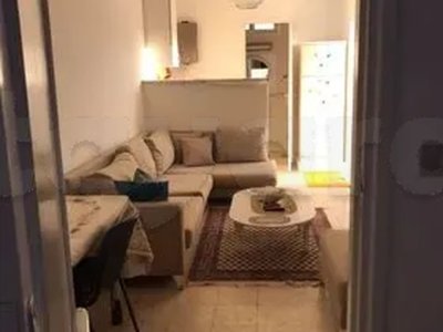 Studio meublé alloué par mois