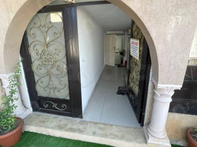 A vendre une villa 2S+1 indépendante au bardo centre