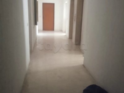 A vendre appartement s+3 au 6éme étages Ali darghouth plein centre ville Tunis