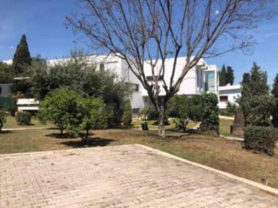 A louer villa avec un grand Jardin à Notre Dame