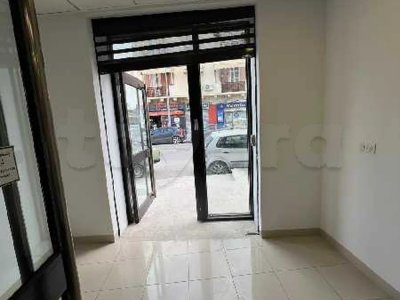 local commercial à louer