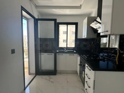 Appartement s+2 jamais habitée cité wahat
