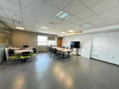 À louer un plateau de 471 m² au lac 3 KRAM