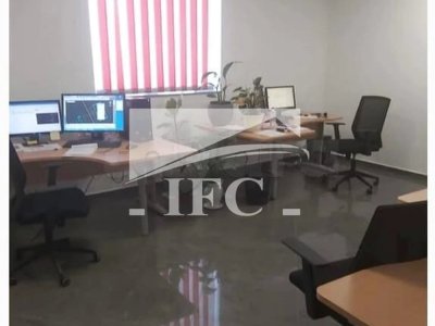 Bureau en 4 espaces-100m²-CUN-IFCU140