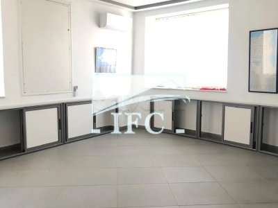 Bureau en 3 espaces-135m²-CUN-IFCU217