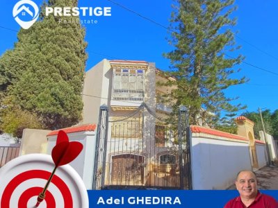 À vendre une villa à Skanes Monastir